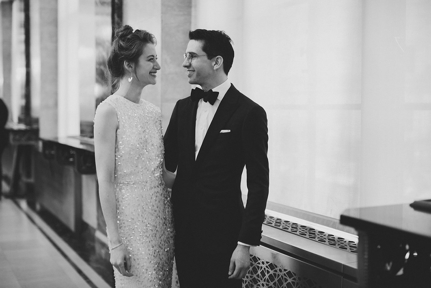 ny-city-hall-wedding-couple | L&L Style Photo NY City Hall wedding