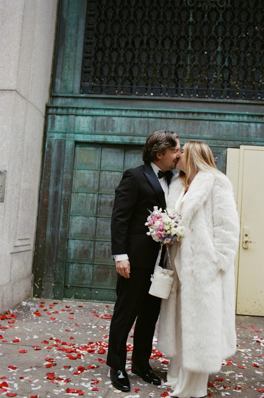 Film City Hall wedding photographer | L&L Style Photo