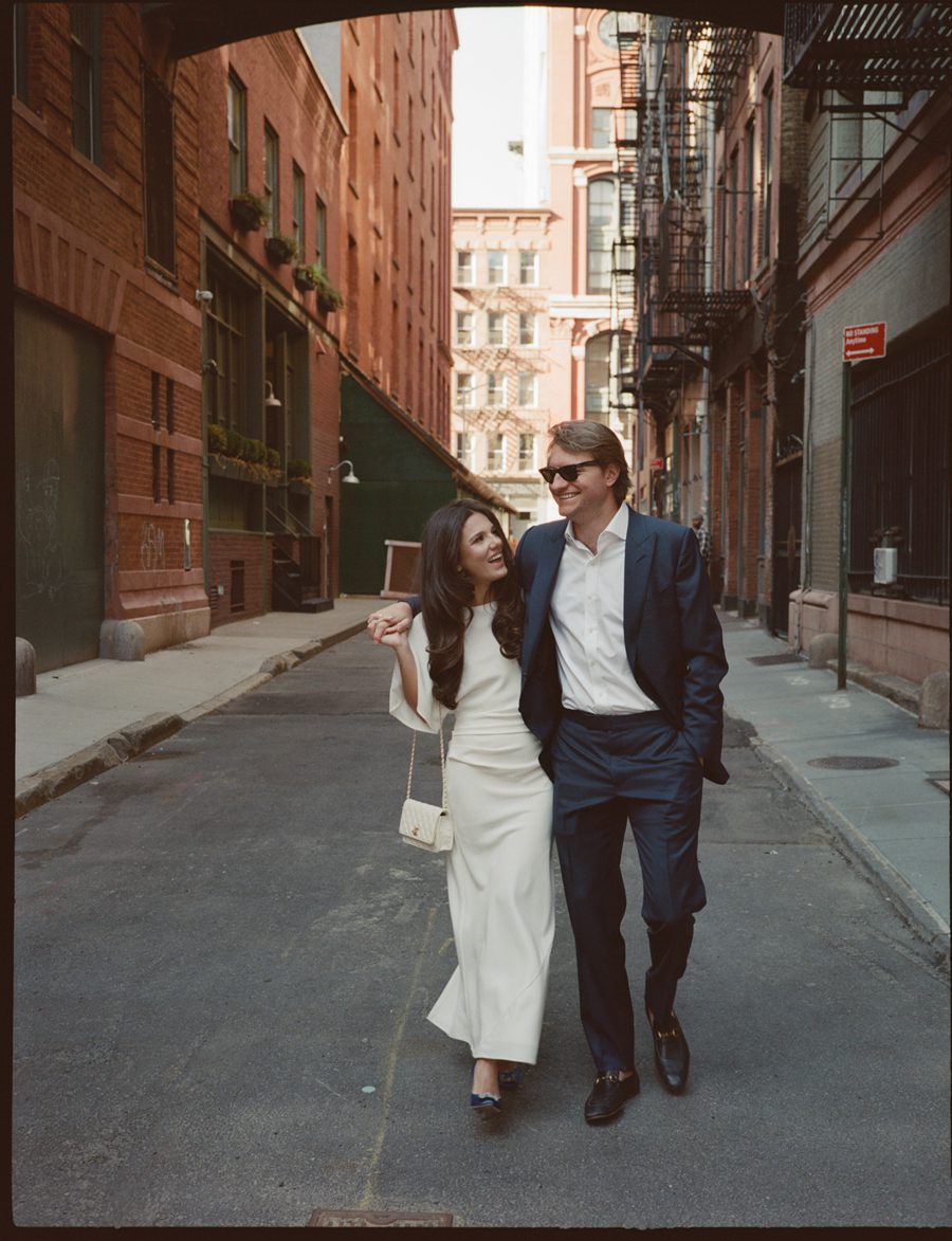 NY City Hall chic wedding | L&L Style Photo NY City Hall wedding couple