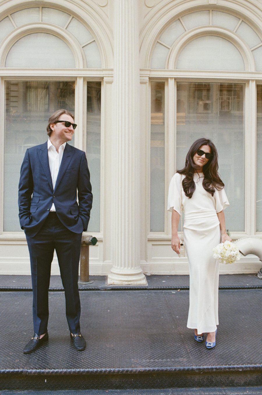 NY City Hall chic wedding | L&L Style Photo NY City Hall wedding couple